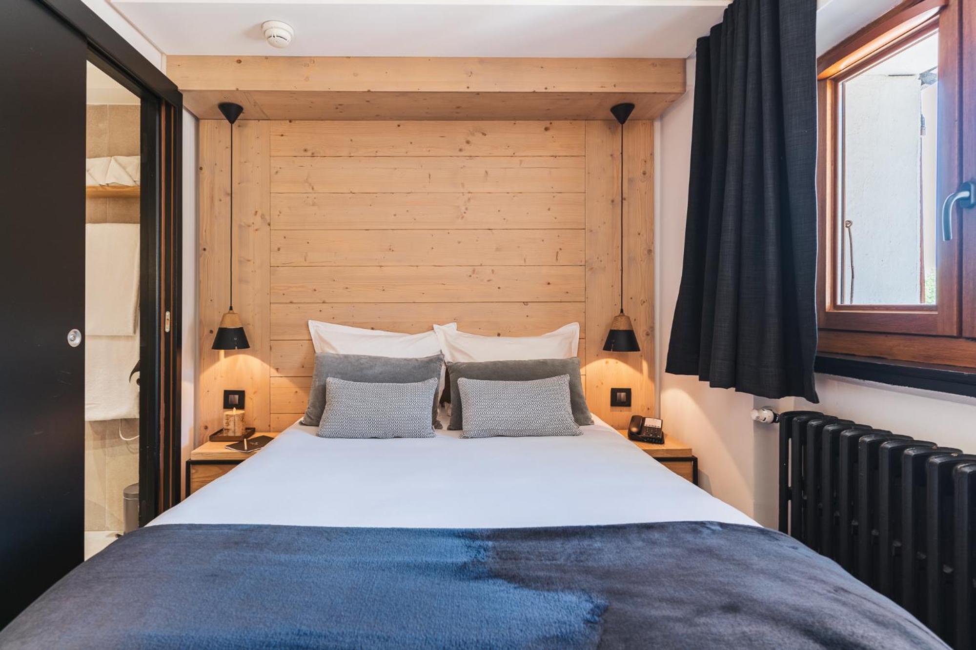 Small Classic Room,1539769249:JPEG